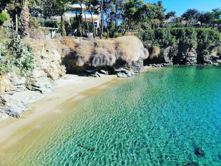 Lenico Beachfront Suites Αγία Πελαγία  Εξωτερικό φωτογραφία