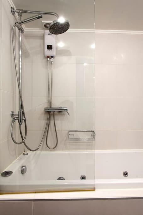 Lenico Beachfront Suites Αγία Πελαγία  Εξωτερικό φωτογραφία